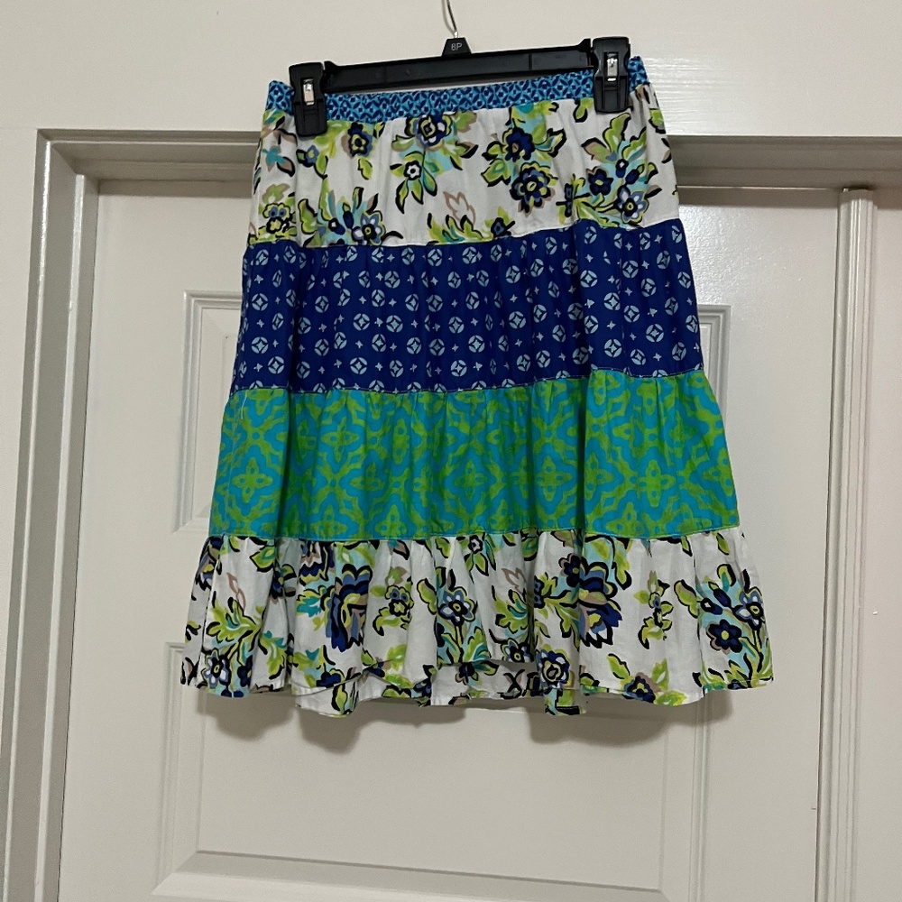 Flowing skirt